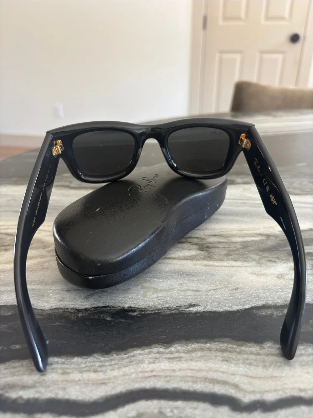 Ray-Ban Wayfarer Puffer sunglasses, RB 4940 601/87 47▪️23 145 3N